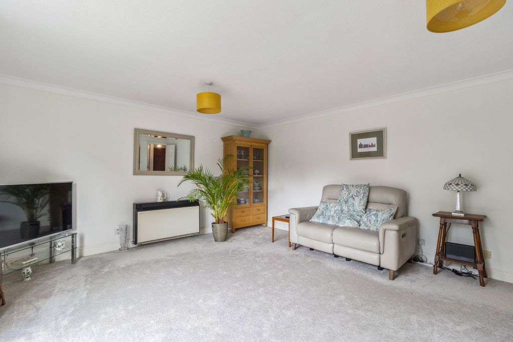 Property photo 3 of 13