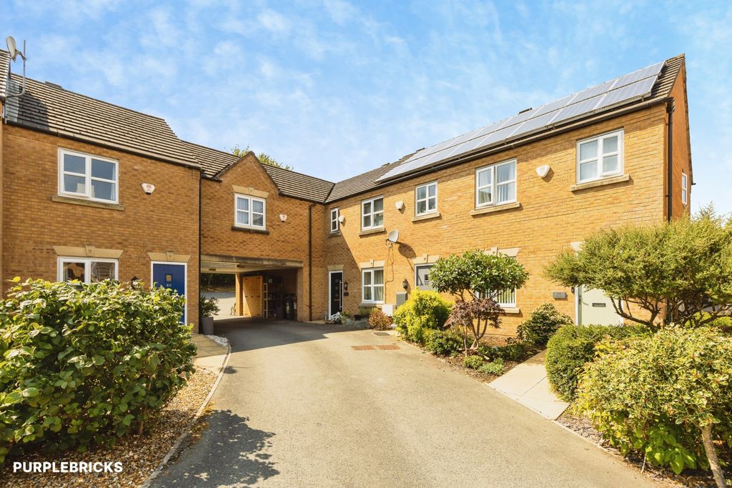 Property photo 3 of 33