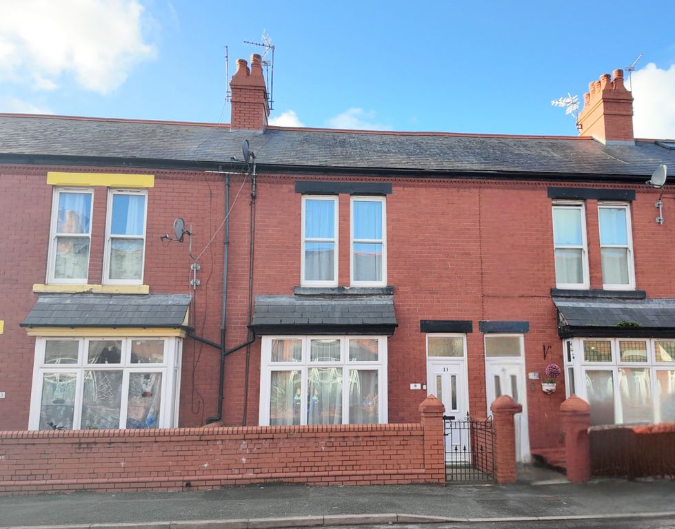 Property photo 1 of 18