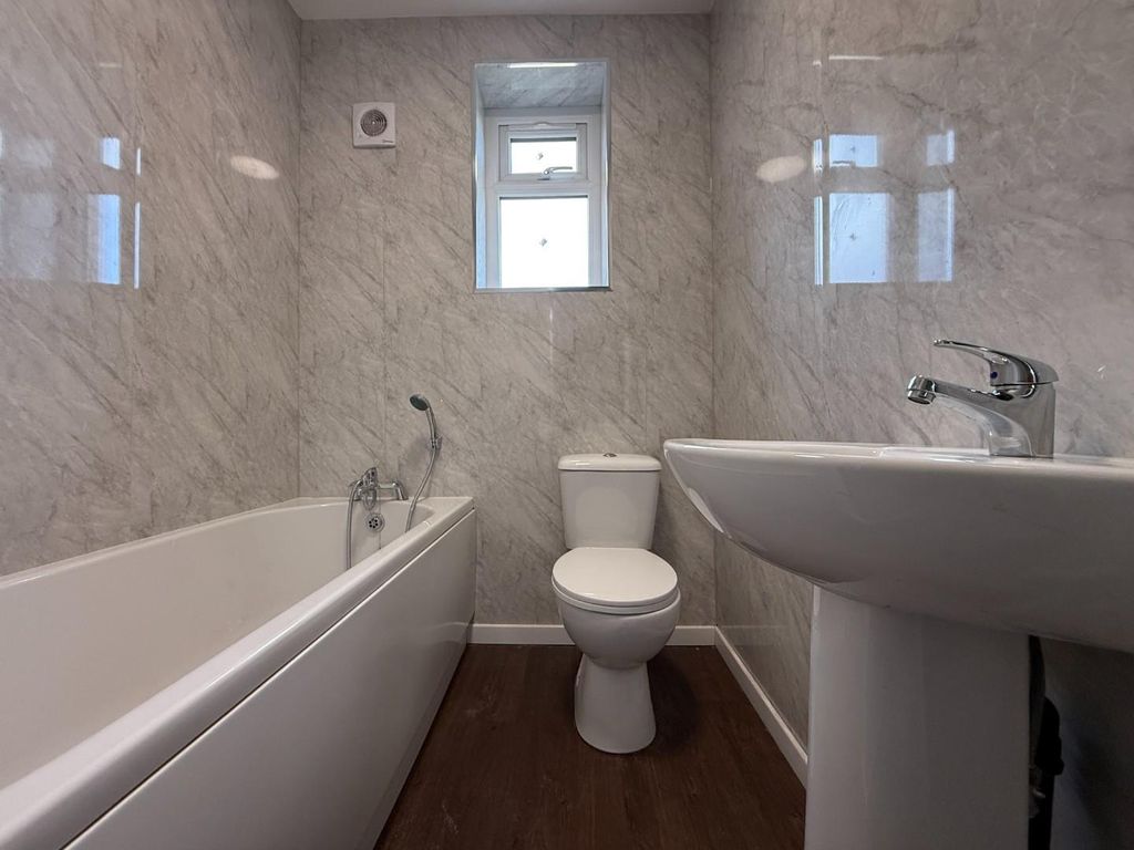 Additional image 10 of 1 bed terraced house for saleHuddersfield Road, Heckmondwike WF16