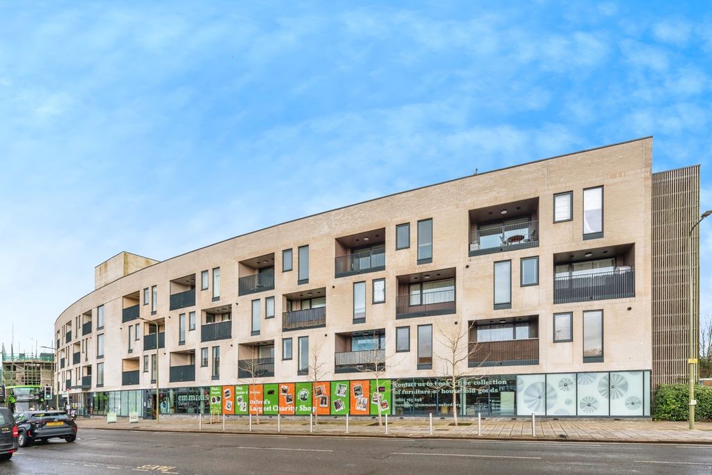 Property photo 1 of 19 Pbox-Img.Jpg