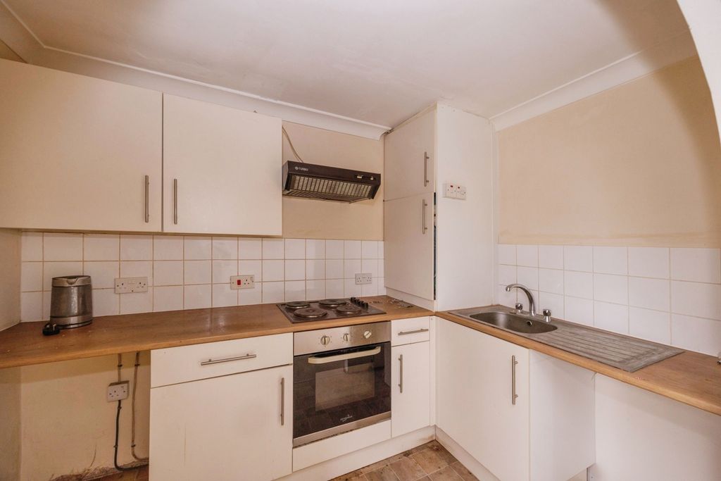 Property photo 3 of 7 Pbox-Img.Jpg