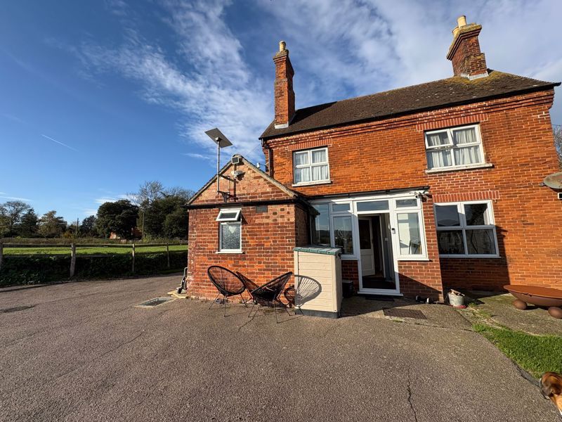 Property photo 2 of 17 Photo 11