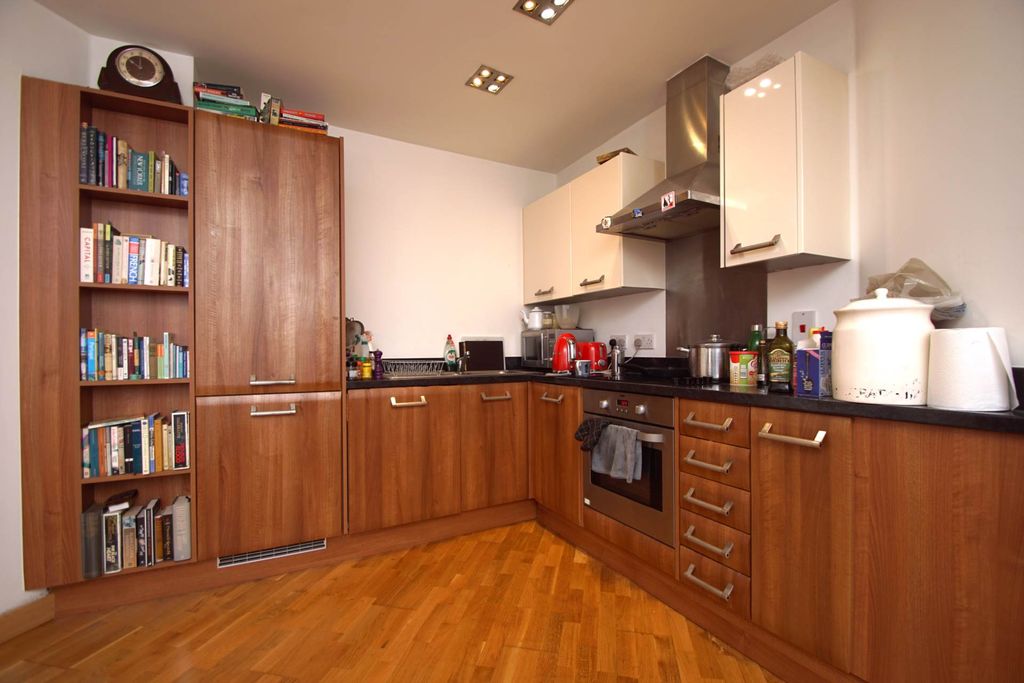 Property photo 2 of 9