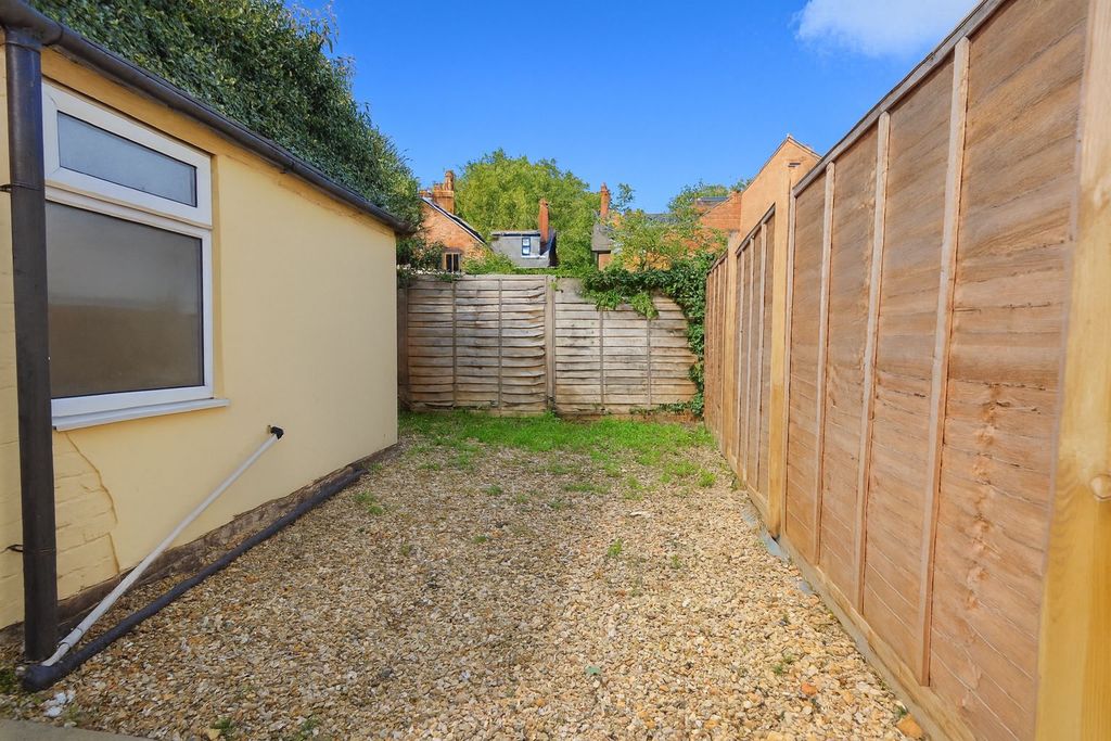 Property photo 2 of 24