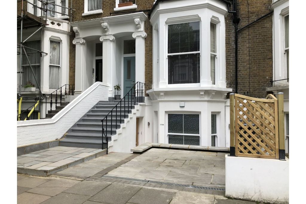 Property photo 1 of 46