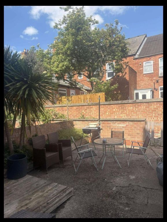 Property photo 1 of 6