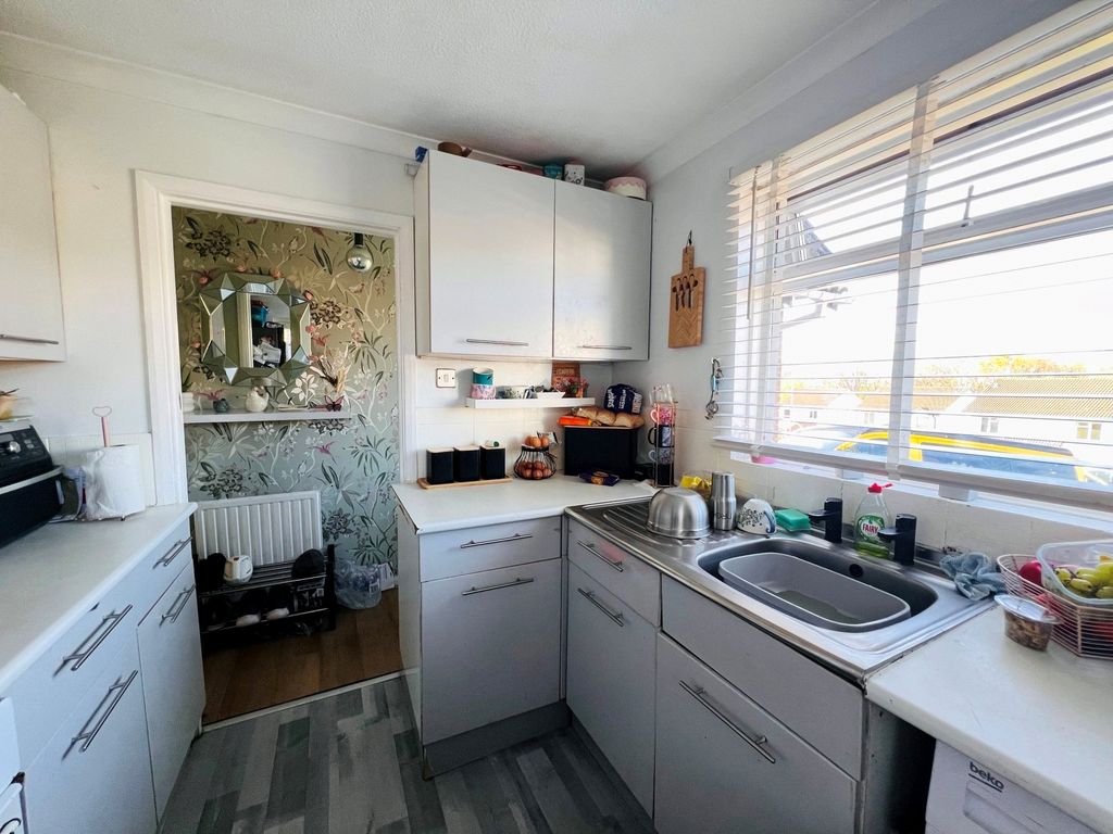 Property photo 3 of 14 3 - Picture No. 10