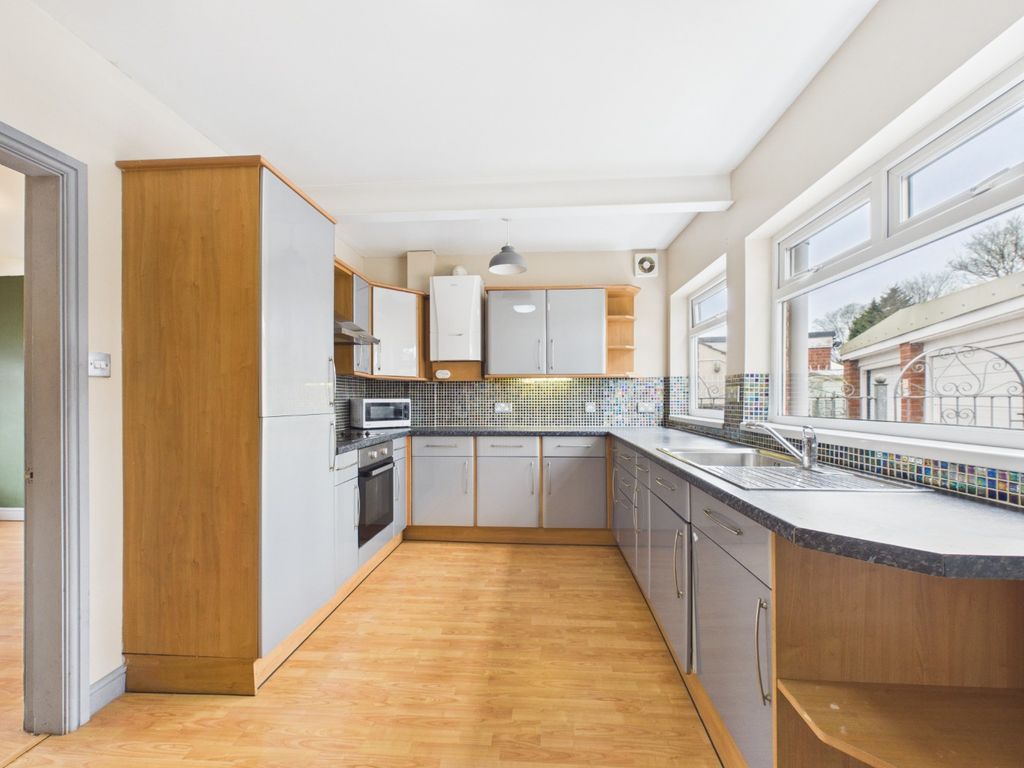 Property photo 3 of 13 4942297