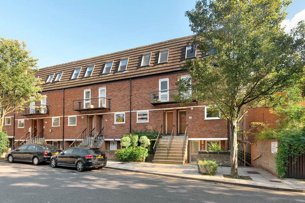 Property photo 3 of 25