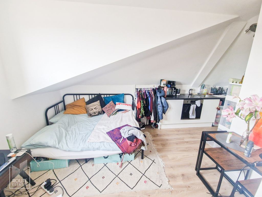 Property photo 2 of 4 Photo 4