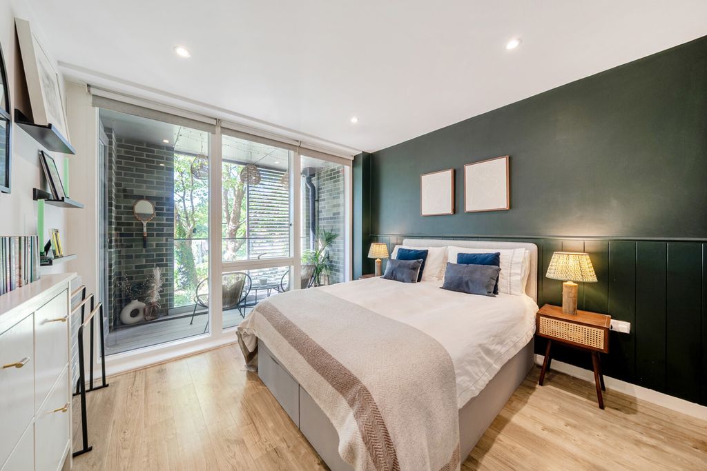 Property photo 2 of 19 1453713-10-69F316...