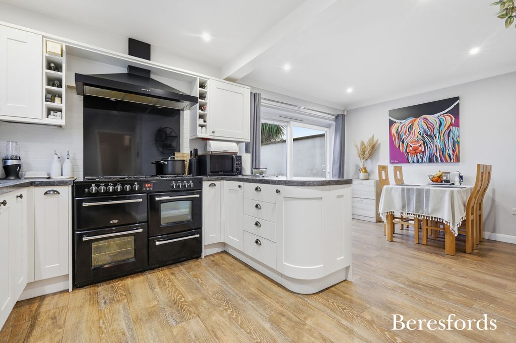 Property photo 3 of 25 Picture No. 19