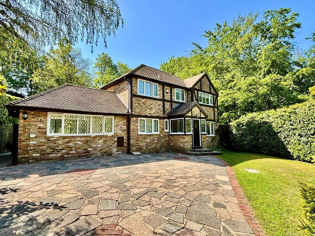 Property photo 1 of 16 Front.Jpeg