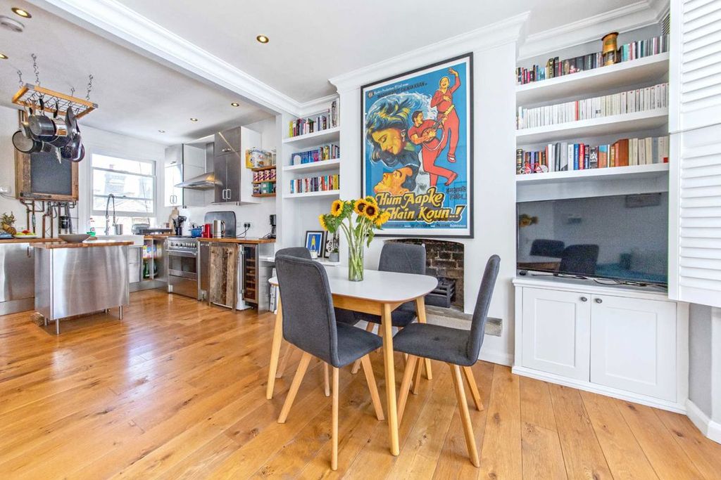 Property photo 2 of 6