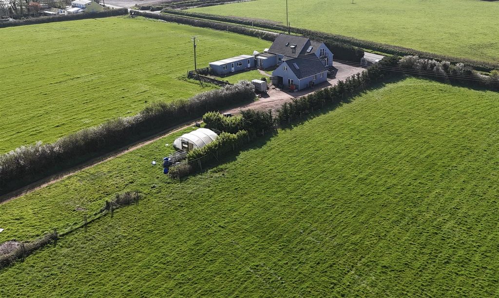Additional image 26 of 4 bed detached bungalow for saleWaterston Road, Milford Haven SA73