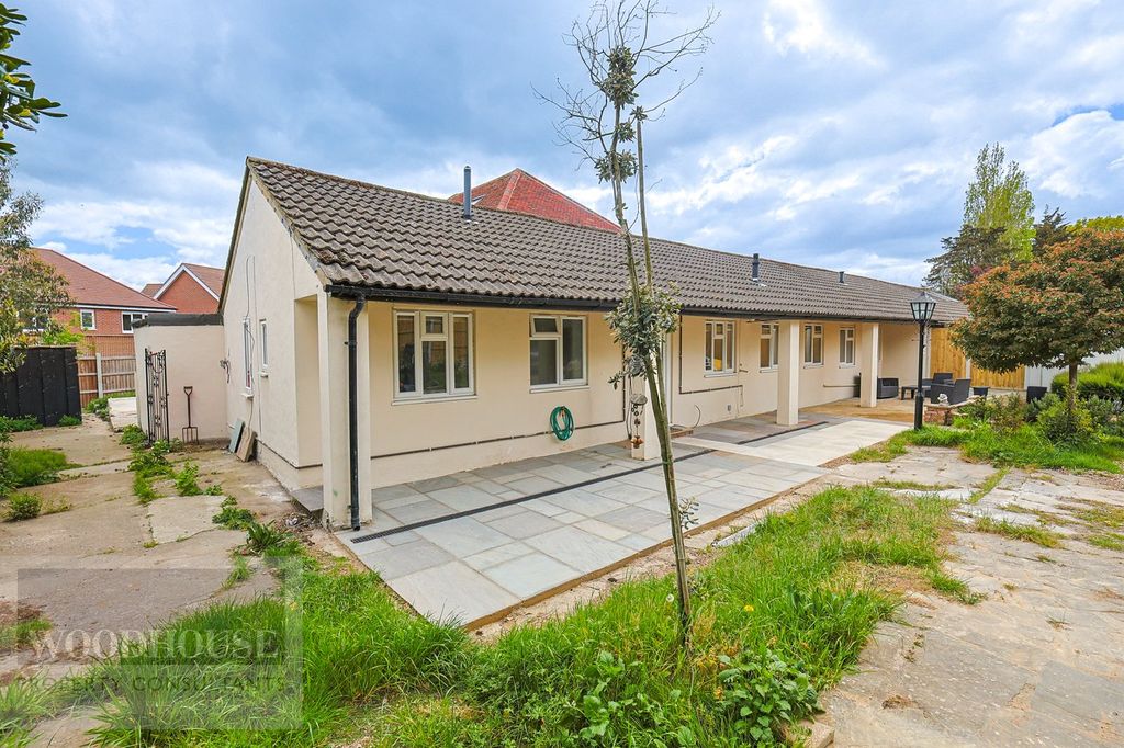 Property photo 1 of 22