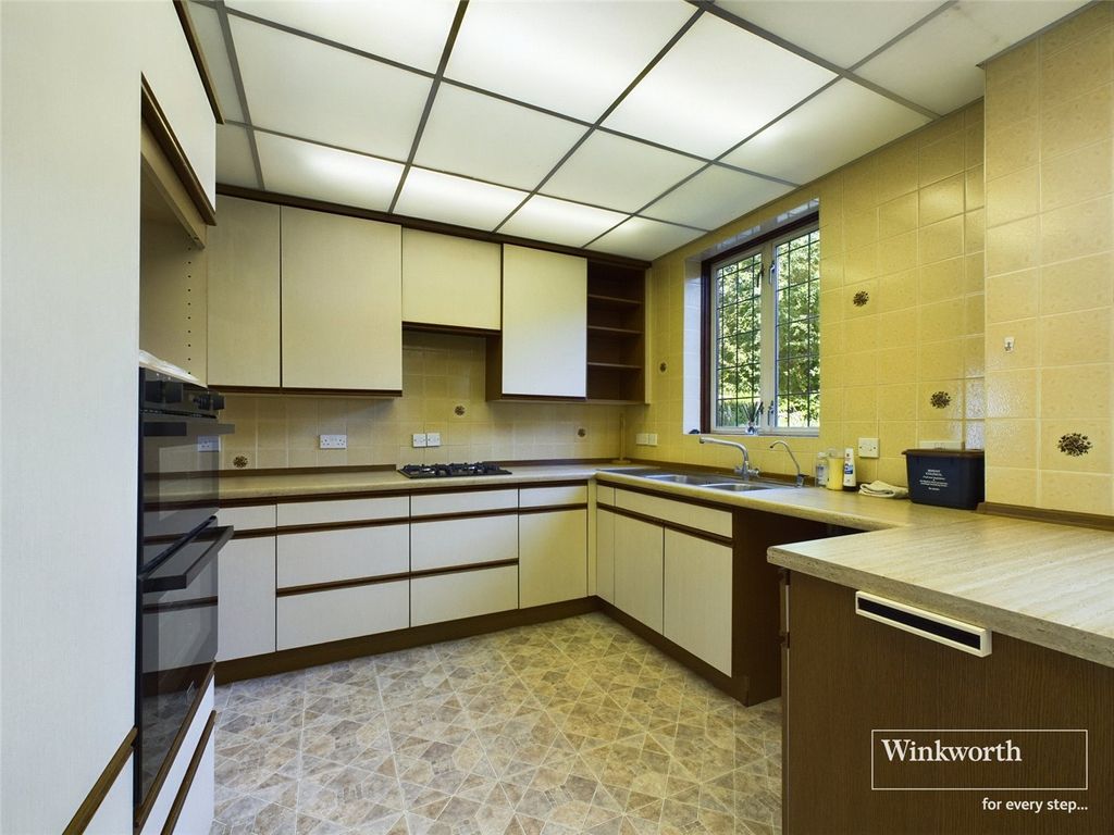 Property photo 1 of 14 Kitchen