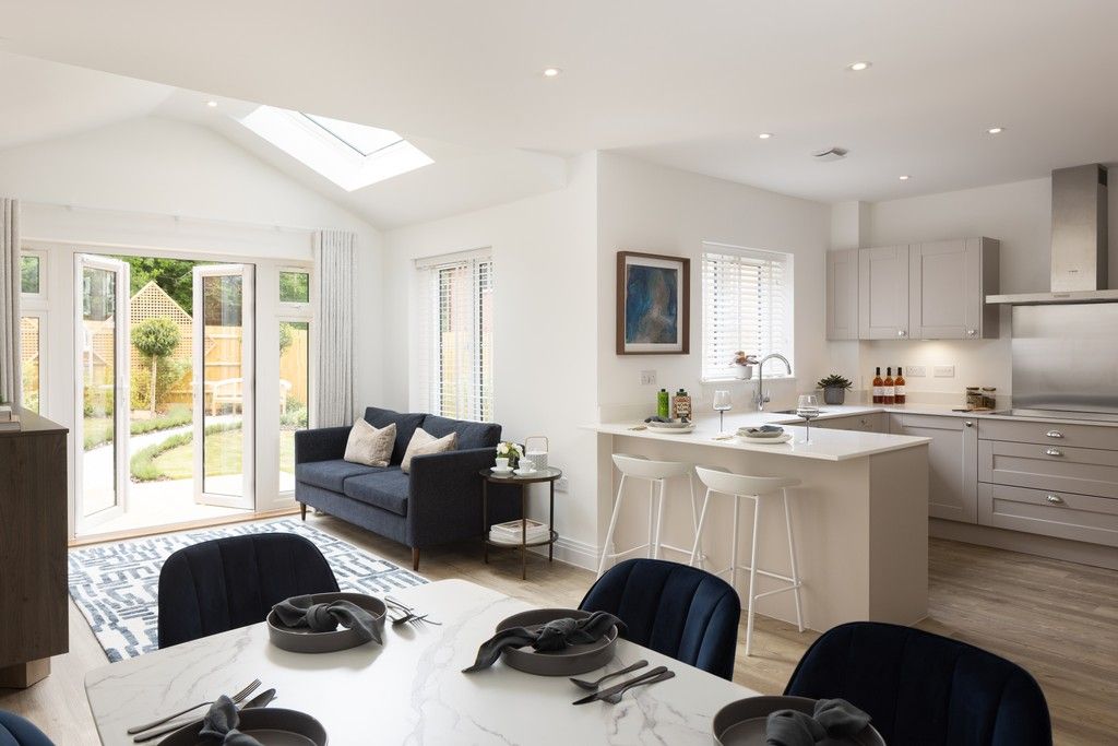 Property photo 2 of 13 Sambrooke Park, Potters Bar