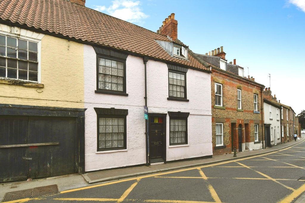 Property photo 1 of 18 Pbox-Img.Jpg