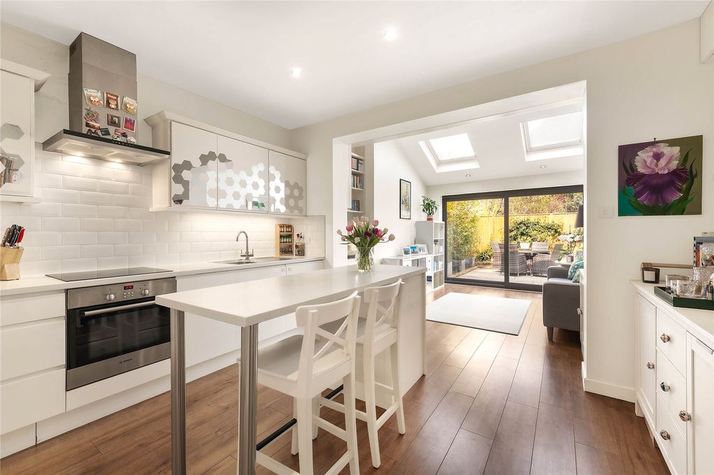 Property photo 1 of 10 Picture No. 16