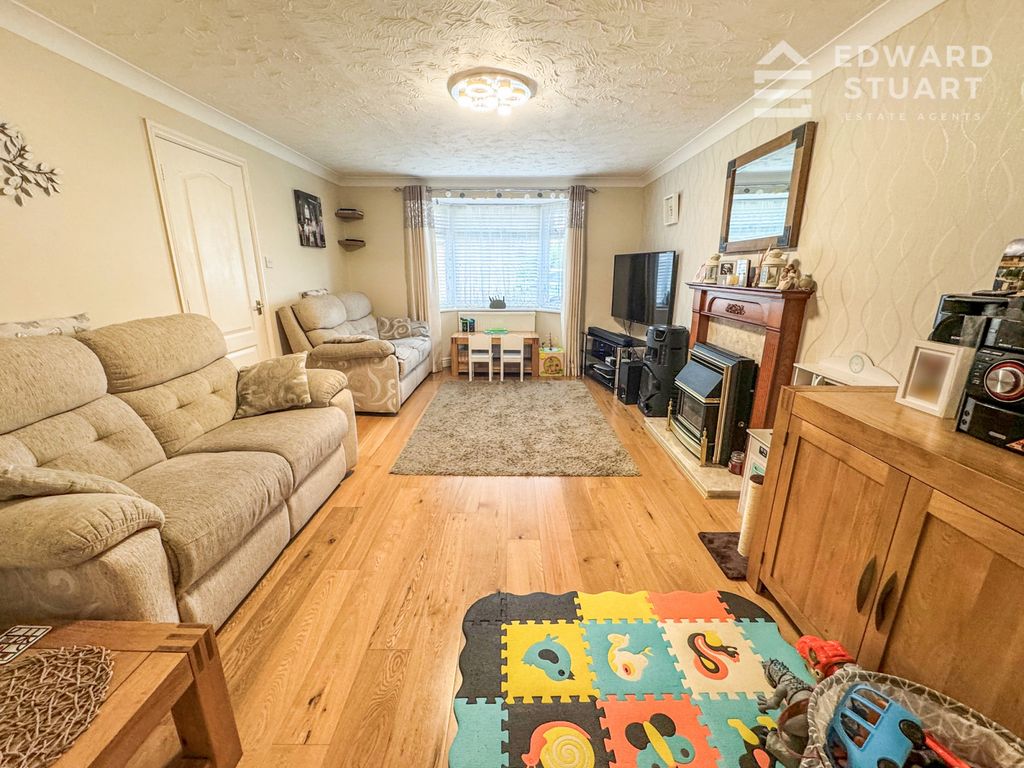 Property photo 3 of 13 Gallery