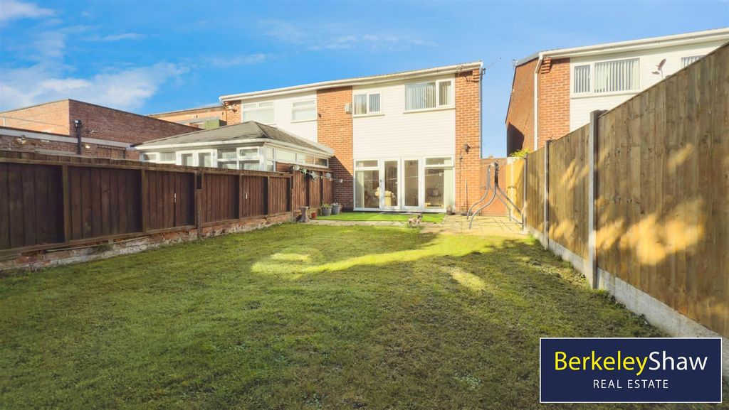 Property photo 2 of 15 18148702--4E3D-8Bd4-60921Ef67C98-78567-00000B2C66C
