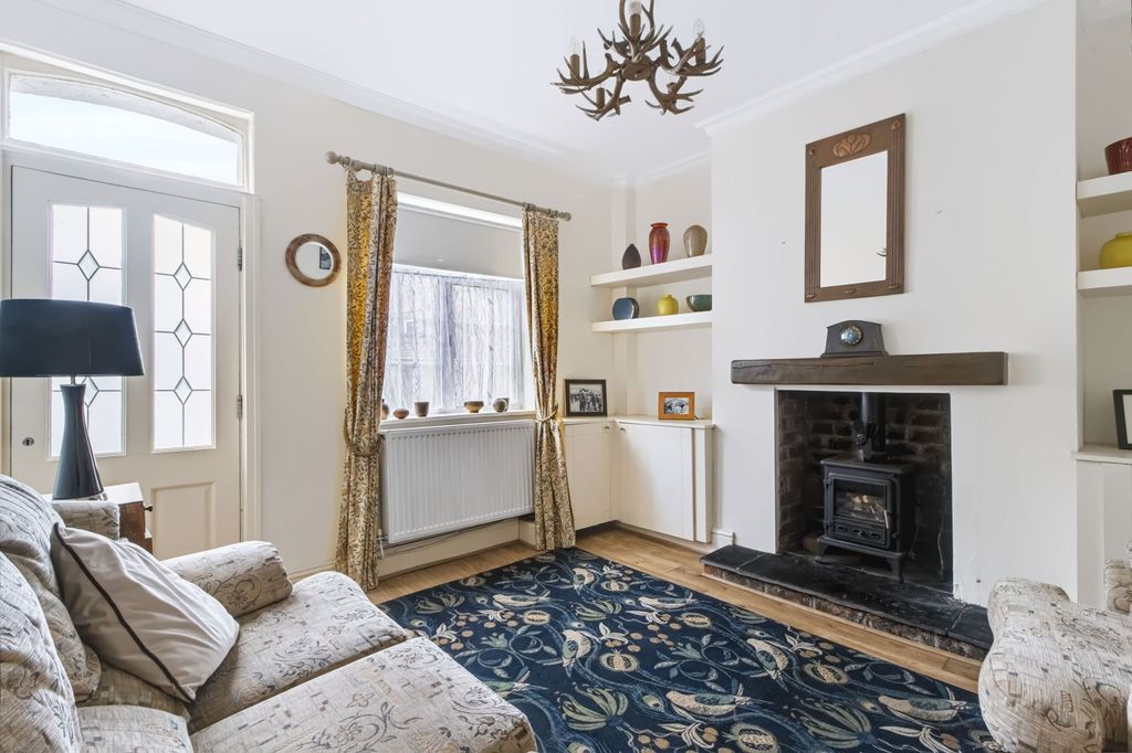 Property photo 2 of 14