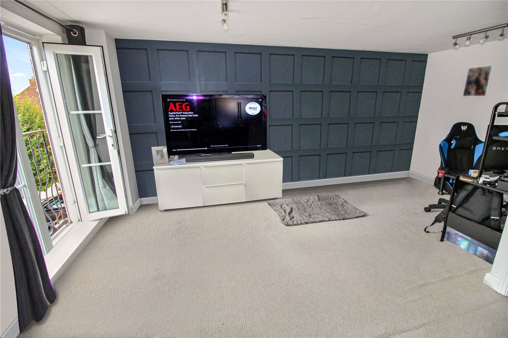 Property photo 3 of 14 Picture No. 08