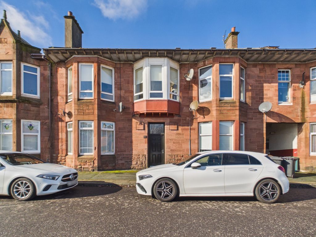 Property photo 1 of 18