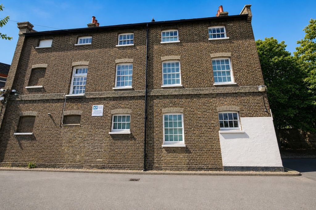 Property photo 1 of 18 5391790