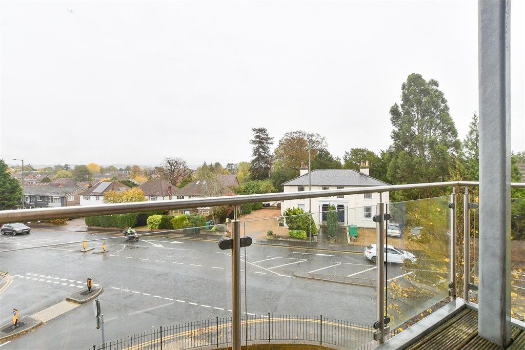 Property photo 3 of 9 Balcony