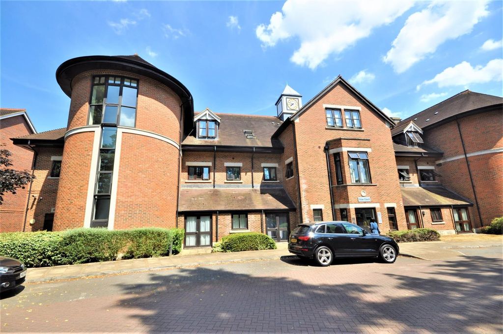 Property photo 1 of 8