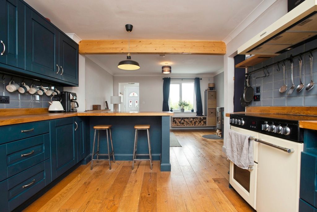 Property photo 2 of 18 Pbox-Img.Jpg
