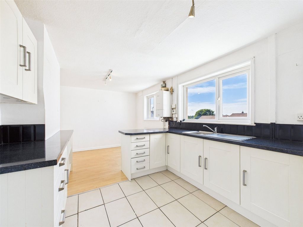 Property photo 2 of 25 Picture No. 09