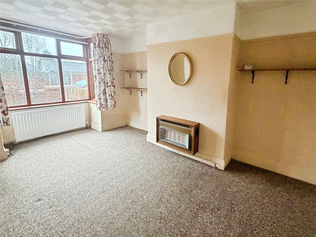 Property photo 2 of 9 Lounge