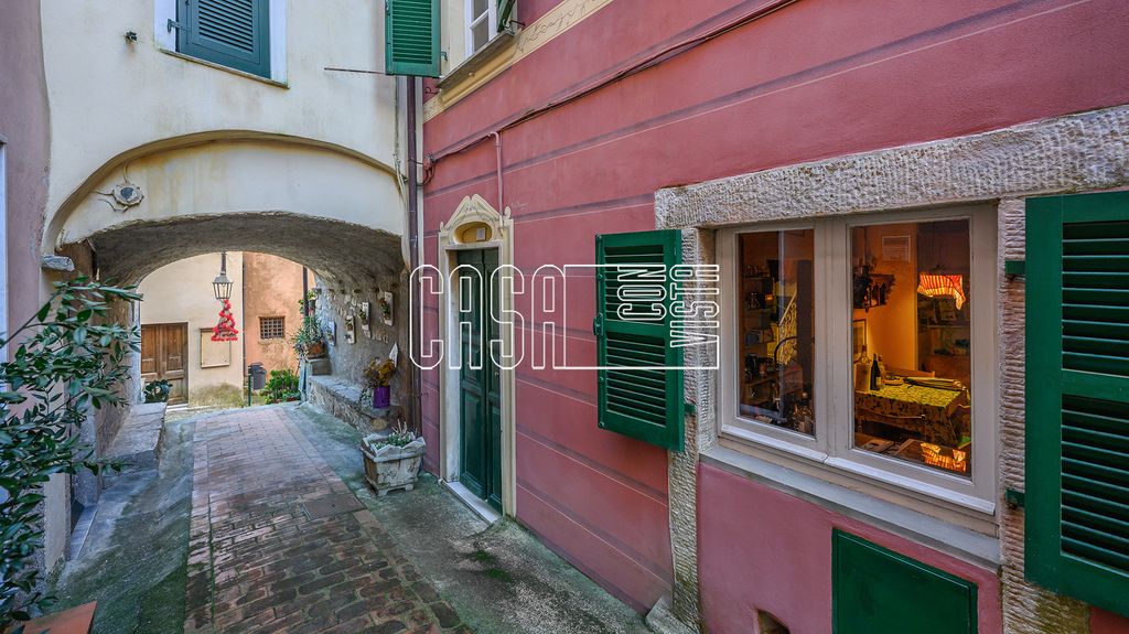 Property photo 2 of 43