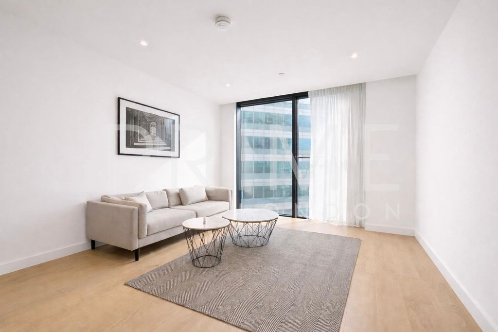 Property photo 3 of 15 Living.Jpeg