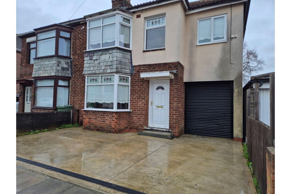 Property photo 1 of 16 Front