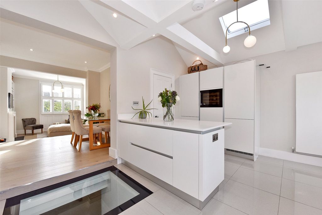 Property photo 2 of 10 Picture No. 09