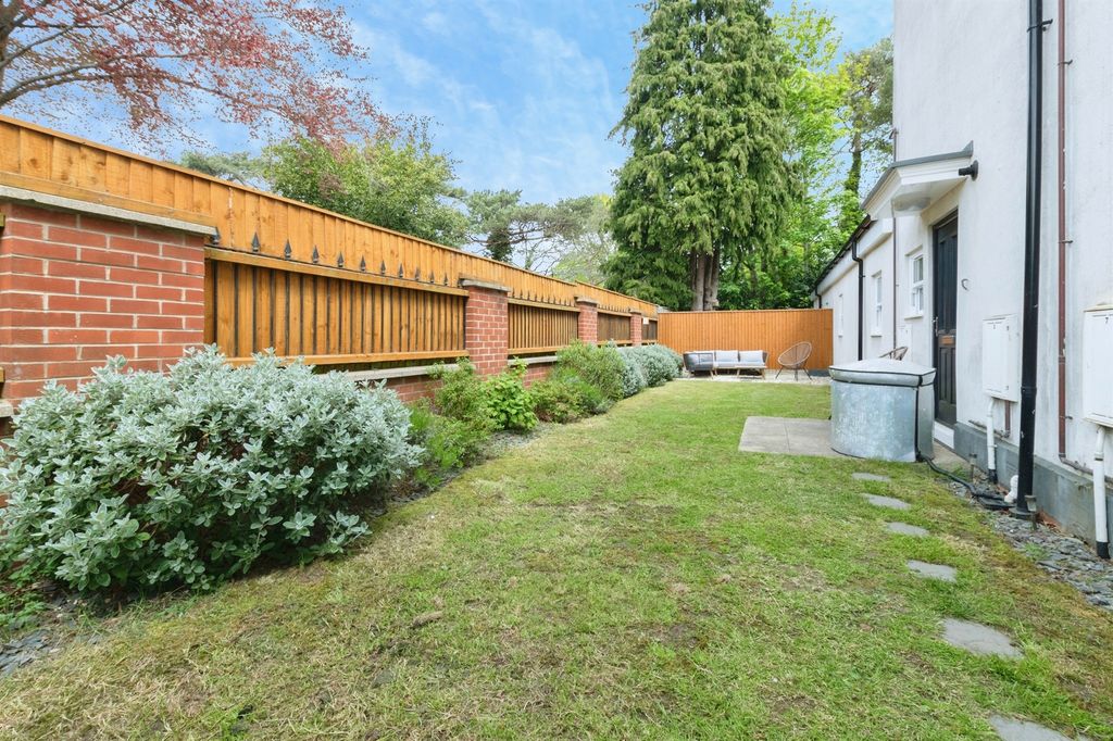 Property photo 3 of 14