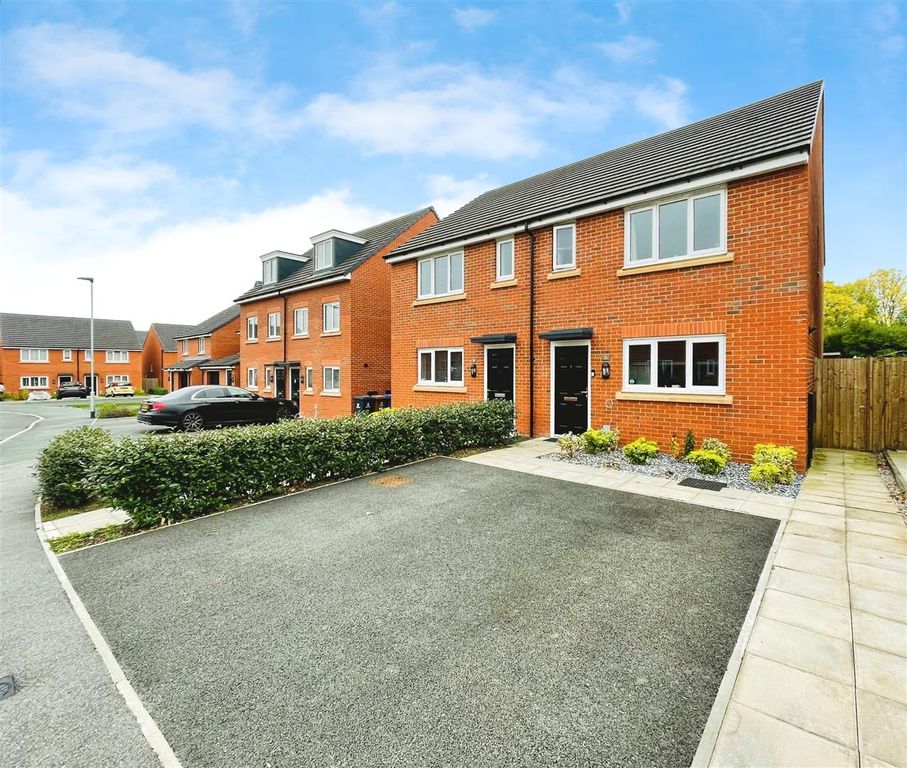 Property photo 1 of 28 2Eb405Ef-Img-20251014-Wa0002.Jpg