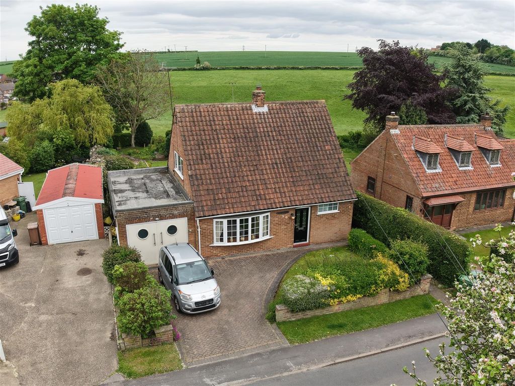 Property photo 1 of 15 3 Rowley Road - Main.Jpg
