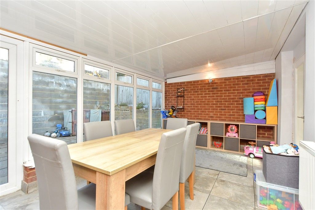 Property photo 3 of 16 Garden Room