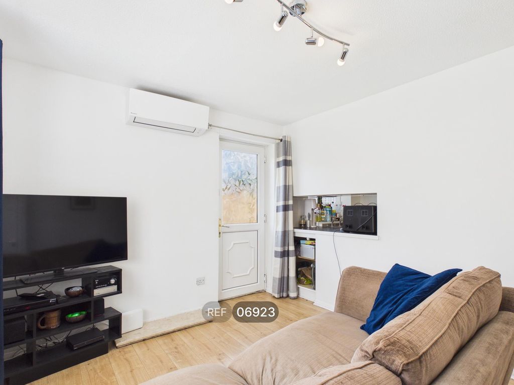 Property photo 3 of 12 Living Room