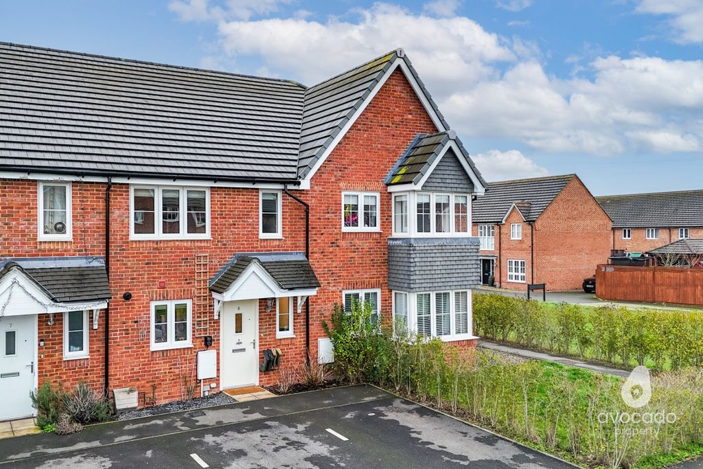 Property photo 1 of 18 4730571