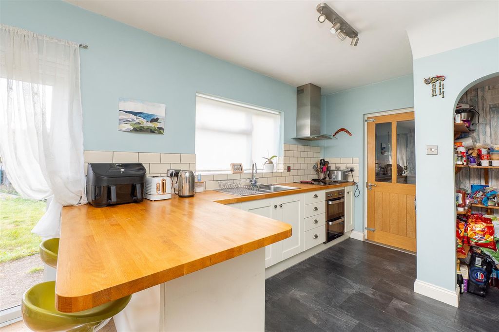 Property photo 2 of 10 DC-008.Jpg