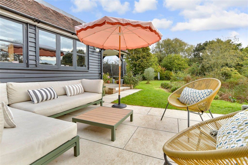 Property photo 1 of 19 Patio / Decking