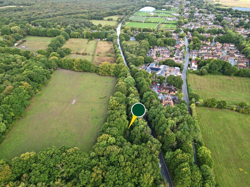 Property photo 3 of 11 -68ba844139560-1348312-Pin.Jpg