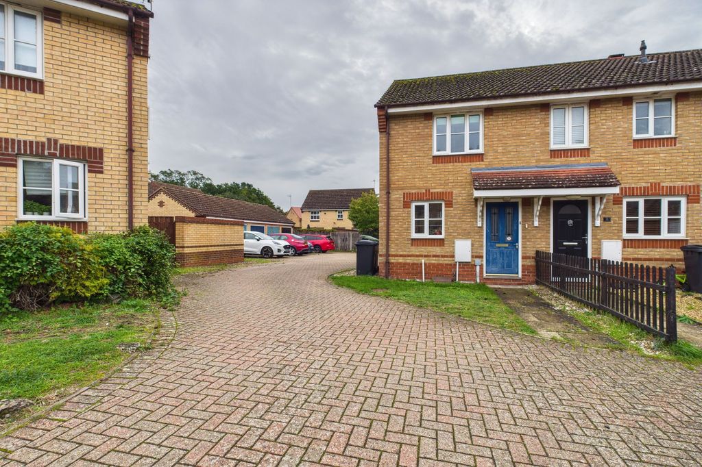 Property photo 1 of 8